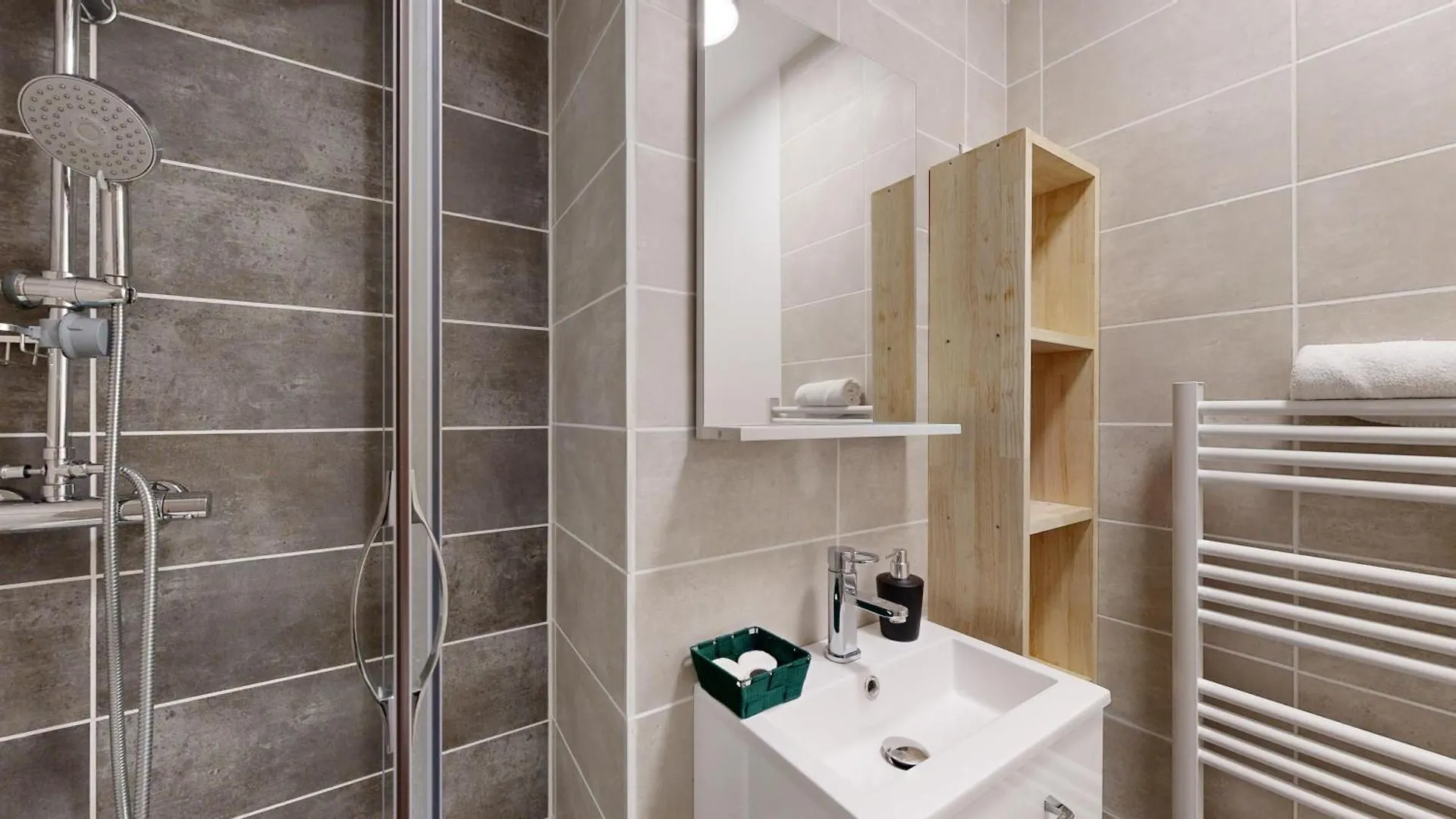 Expat Renting - Le Volta - Terrasse - Netflix Apartment Toulouse 0*,  France